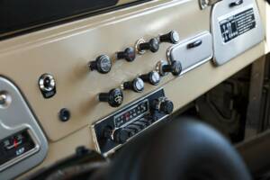 Bild 48/50 von Toyota Land Cruiser BJ 40 (1977)