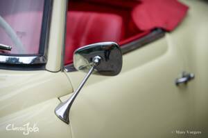 Image 31/61 of Mercedes-Benz 190 SL (1959)