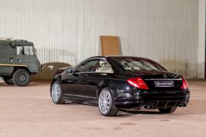 Bild 10/34 von Mercedes-Benz CL 500 4MATIC (2008)