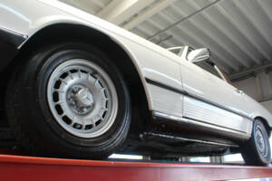Afbeelding 14/50 van Mercedes-Benz 280 SL (1981)