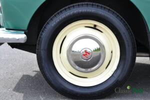 Image 40/50 of Morris Minor 1000 Traveller (1964)