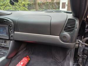 Image 70/82 of Porsche Boxster S (2000)