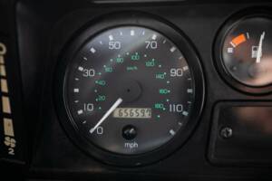 Image 20/50 of Land Rover Defender 90 "50th Anniversary" (1998)