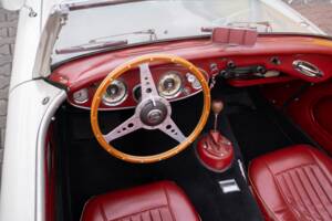 Image 3/72 de Austin-Healey 3000 Mk II (BJ7) (1962)