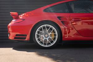Image 50/50 de Porsche 911 Turbo S (2012)