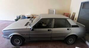Image 3/10 de Alfa Romeo Giulietta 2.0 (1983)