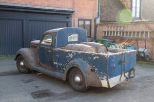 Image 4/134 of Ford V8 (1937)