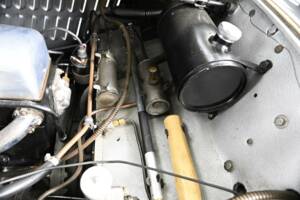 Image 42/50 of Alvis 4.3 Liter Saloon (1940)