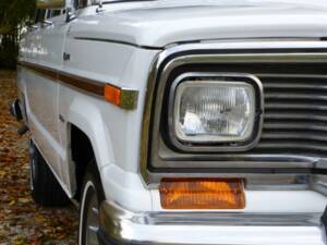 Image 43/50 of Jeep Wagoneer Brougham (1982)