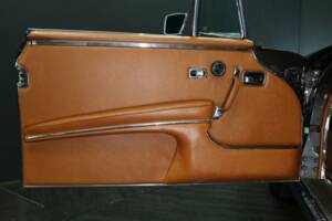 Image 10/30 of Mercedes-Benz 280 SE 3,5 (1970)