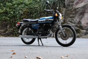 Image 3/33 of Yamaha RD 250 (1976)