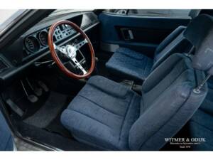 Immagine 2/25 di Lancia Gamma Coupe 2500 I.E. (1981)