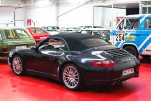Image 28/48 of Porsche 911 Carrera 4S (2007)