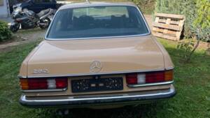 Bild 3/52 von Mercedes-Benz 280 (1976)