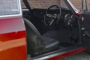 Image 33/50 of Alfa Romeo Giulia 1600 Sprint GT Veloce (1966)