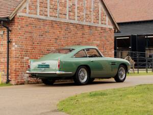 Image 11/62 of Aston Martin DB 4 GT (1960)