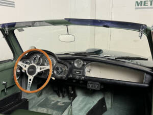Image 2/37 of Aston Martin DB 2&#x2F;4 Mk III (1959)
