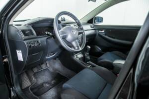 Bild 11/30 von Toyota Corolla 1.6 VVT-i (2005)