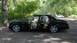 Image 30/50 of Bentley Arnage T (2004)