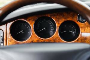 Immagine 16/28 di Jaguar XK8 4.0 (1999)