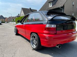 Bild 2/25 von Opel Astra 1.4i (1992)