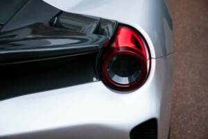 Bild 38/50 von Ferrari 488 Pista (2020)