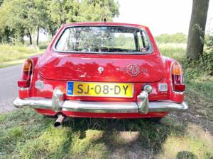 Immagine 6/8 di MG MGC GT (1968)