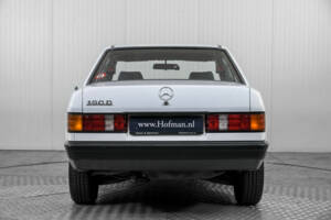 Image 12/50 de Mercedes-Benz 190 D (1986)