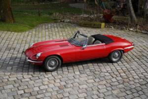 Bild 12/12 von Jaguar E-Type V12 (1972)