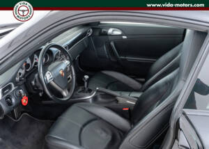 Image 33/54 of Porsche 911 Carrera 4S (2006)