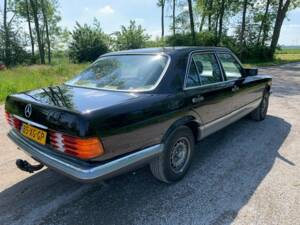Bild 8/8 von Mercedes-Benz 280 SE (1981)