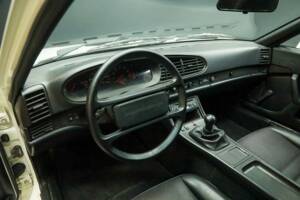 Obraz 14/50 pojazdu Porsche 944 (1986)