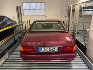 Image 42/50 de Mercedes-Benz 300 SL-24 (1991)