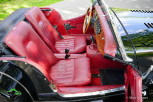 Image 10/54 of Morgan Plus 8 (1992)