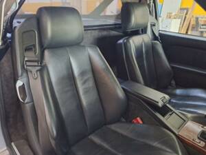 Image 17/50 de Mercedes-Benz 300 SL-24 (1992)