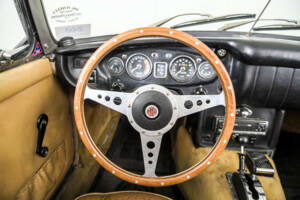Bild 8/50 von MG MGC (1969)