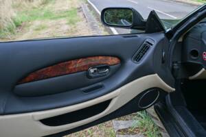 Image 42/50 de Aston Martin DB 7 Vantage (2002)