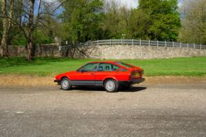 Image 15/25 of Alfa Romeo GTV 6 2.5 (1984)