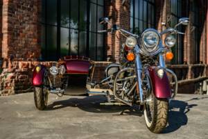 Image 1/8 of Indian Chief Roadmaster (2002)