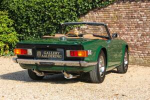 Immagine 47/50 di Triumph TR 6 (1976)