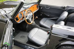 Image 5/37 of Triumph TR 4 (1965)