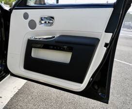 Immagine 33/50 di Rolls-Royce Ghost (2010)