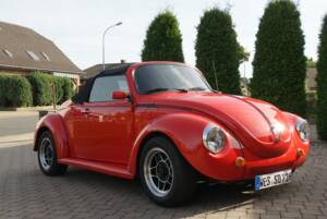 Image 2/9 de Volkswagen Beetle Speedster (1973)
