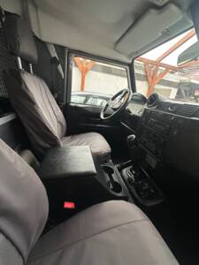 Bild 7/11 von Land Rover Defender 90 (2013)