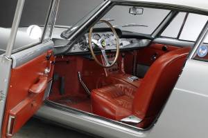 Image 14/28 of Ferrari 250 GT&#x2F;E (1961)
