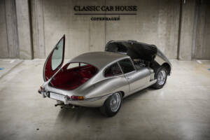 Image 97/99 of Jaguar E-Type 3.8 (1964)
