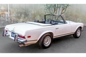 Bild 13/40 von Mercedes-Benz 280 SL (1969)