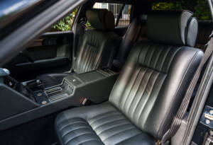 Bild 24/28 von Aston Martin Lagonda (1990)