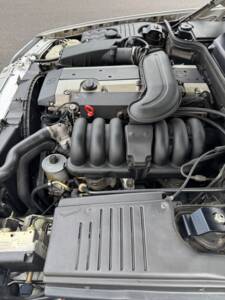 Image 50/51 of Mercedes-Benz SL 320 (1996)