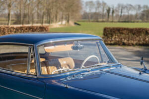 Image 29/45 of BMW 503 (1958)